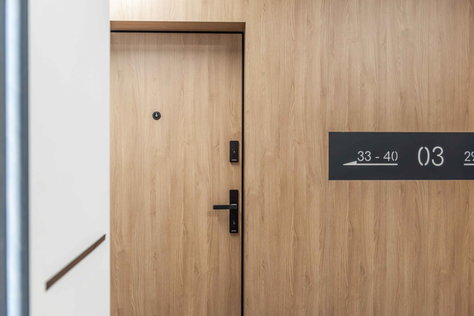 Zabudowa drzwi - system ENTRA